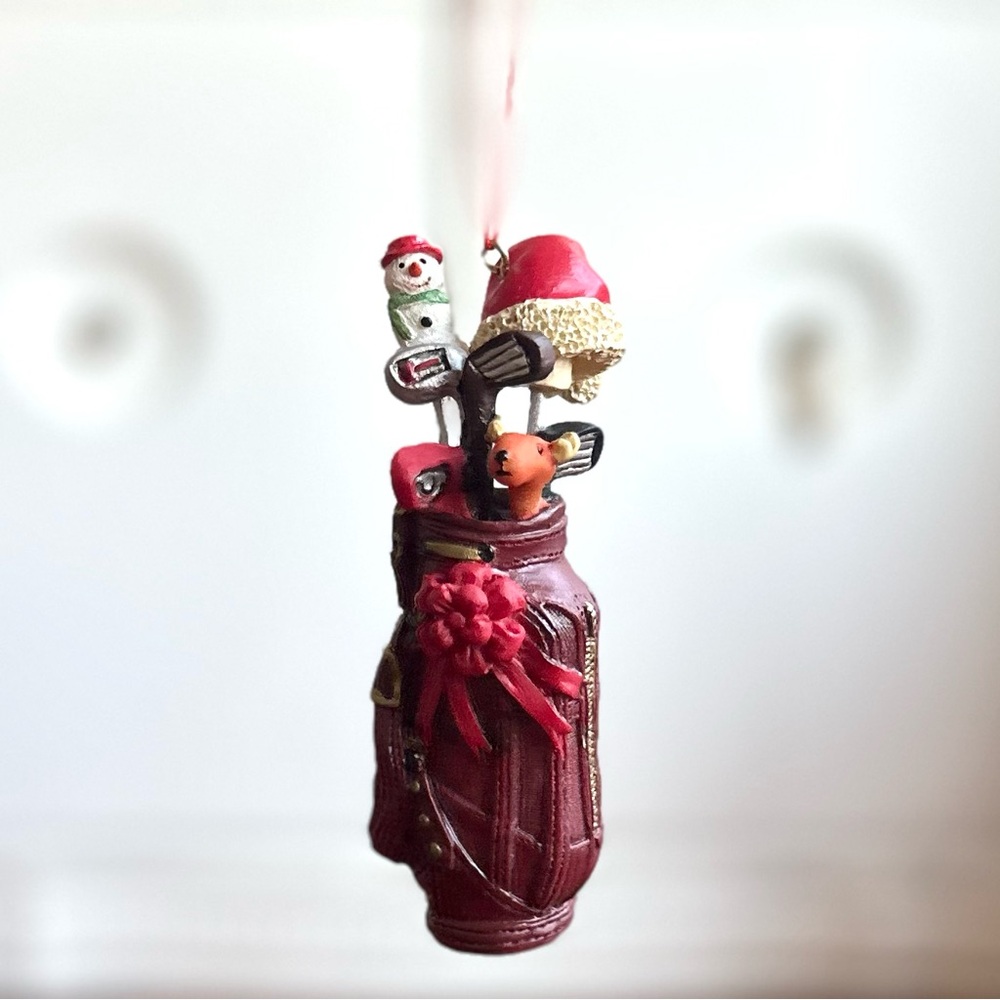 2009 red golf bag ornament w Santa hat, snowman, & clubs